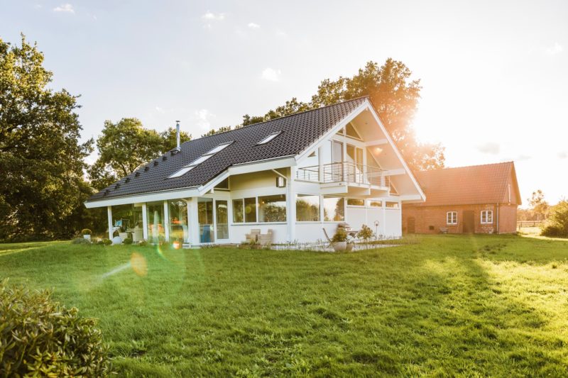 Modernes Fachwerkhaus Landhaus Fachwerk Holz Glas Weiss 4